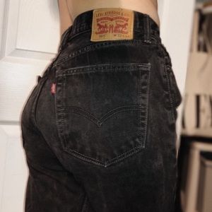 Vintage Levi’s 550 Mom Jeans